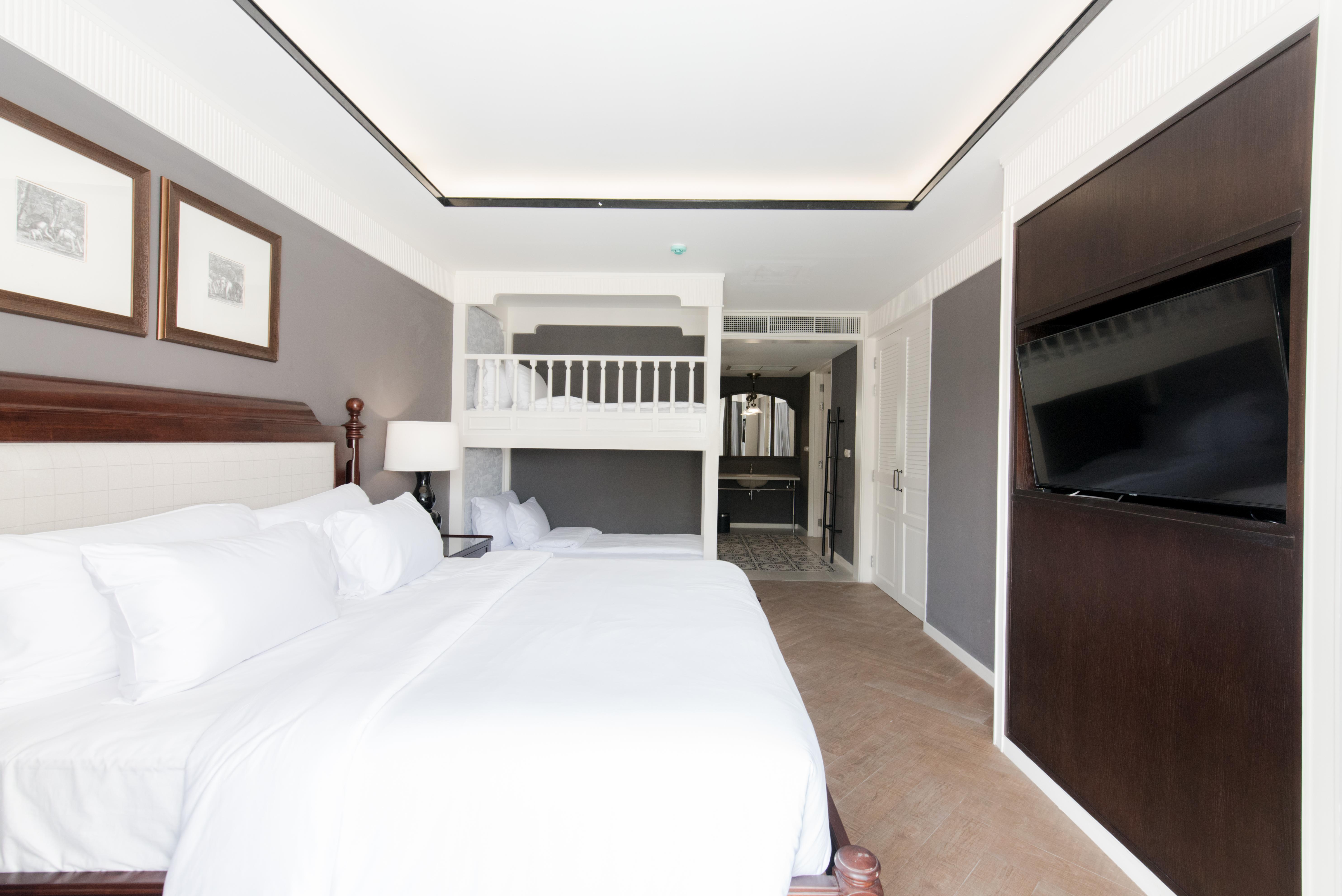 Marina Gallery Resort-Kacha-Kalim Bay - Sha Plus Patong Esterno foto A bedroom at the hotel